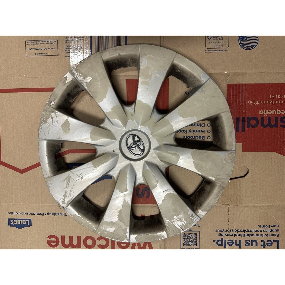 3 Toyota Corolla wheel cover used # 42621-02140 61147 silver center Damaged